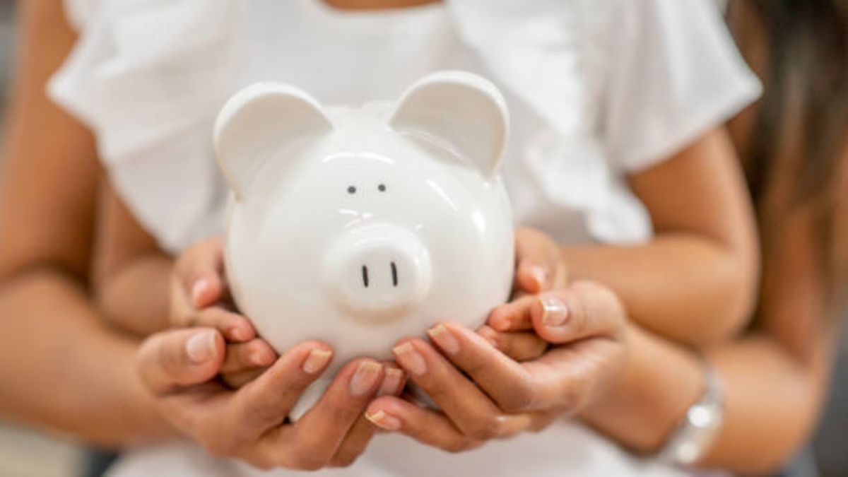 world-literacy-day-2023-why-providing-financial-literacy-to-youths-is-important-for-a-better-future